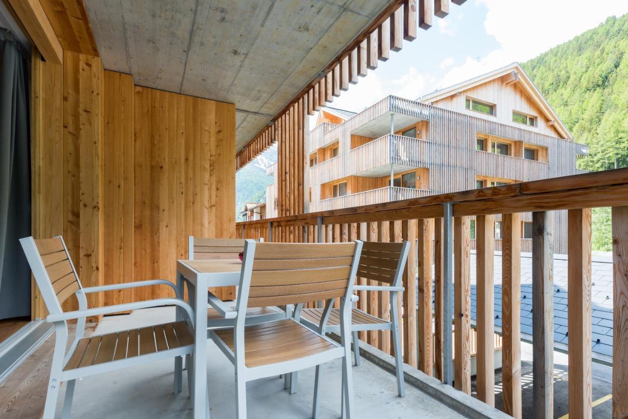 Montela Apartments - Haus C Saas-Grund Exteriör bild